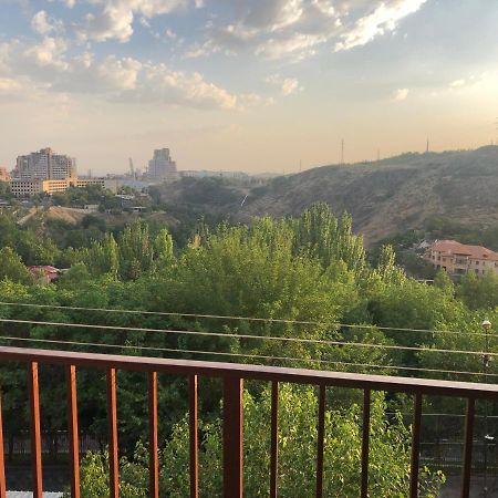 הוילה יירבאן Karen'S Dom & Terrace מראה חיצוני תמונה