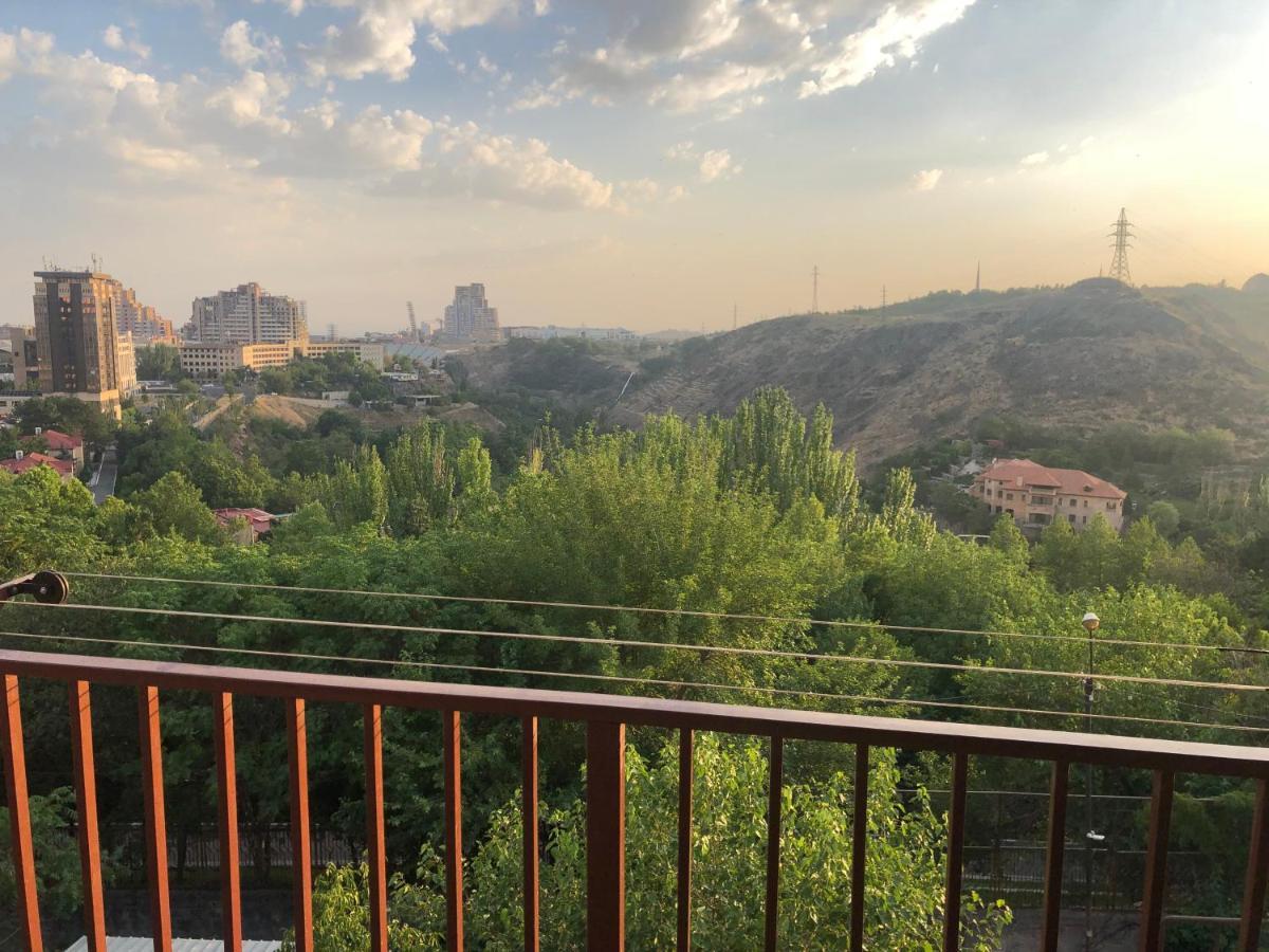 הוילה יירבאן Karen'S Dom & Terrace מראה חיצוני תמונה